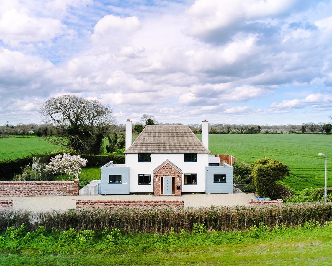 Covehithe House-Coastal Luxury- Sleeps 12-With Huge Swimspa! Wrentham Exterior foto